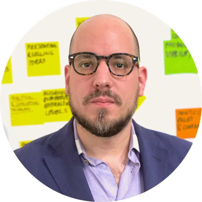 Portrait photo of Kristof Gatter